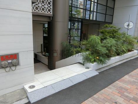 正面玄関