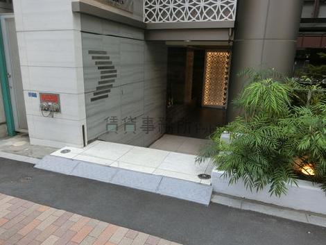 正面玄関