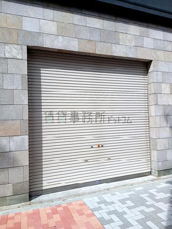 正面玄関