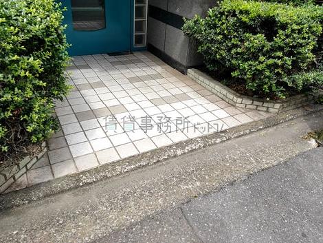 正面玄関
