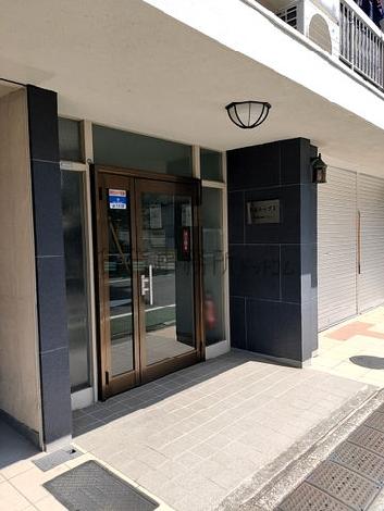 正面玄関