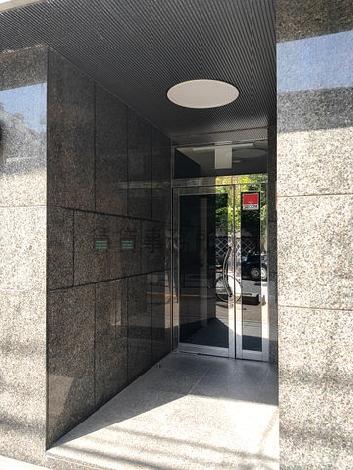 正面玄関