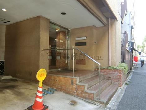 正面玄関