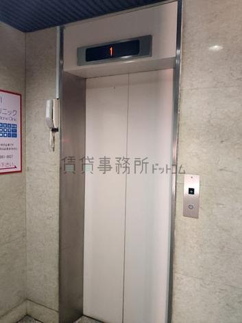 エレベーター
