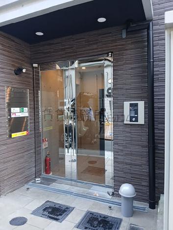 正面玄関
