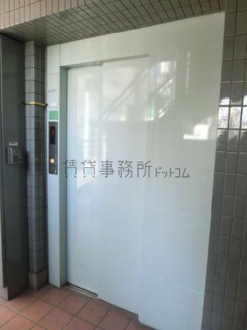 乗り場前