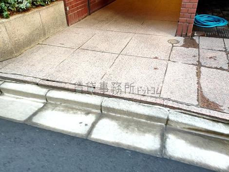 正面玄関