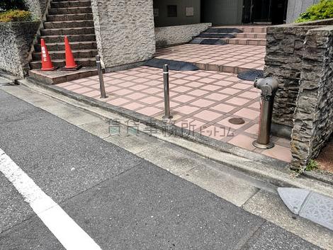 正面玄関