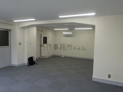 亀田ビルの室内