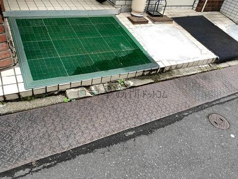 正面玄関
