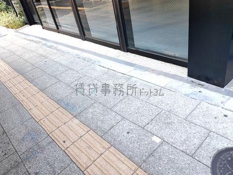 正面玄関