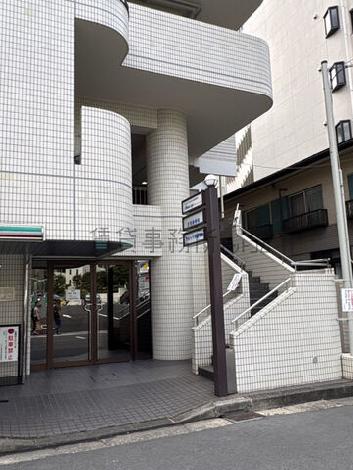 正面玄関