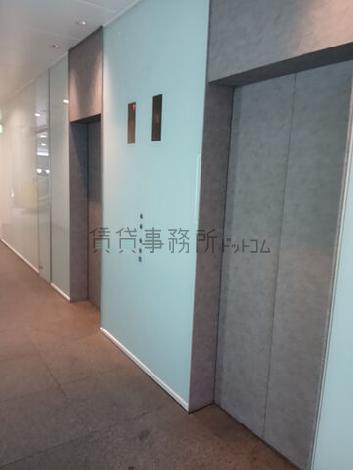 エレベーター２基