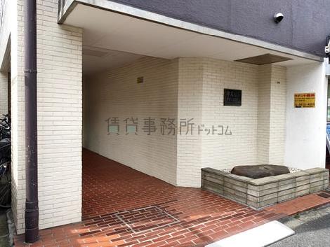 正面玄関