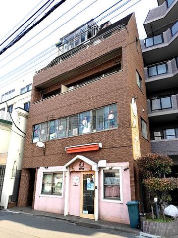 オギヨンビルの外観写真
