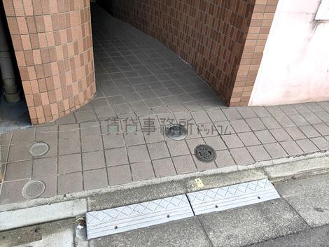 正面玄関
