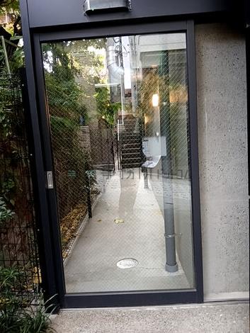 正面玄関