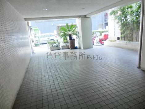 正面玄関