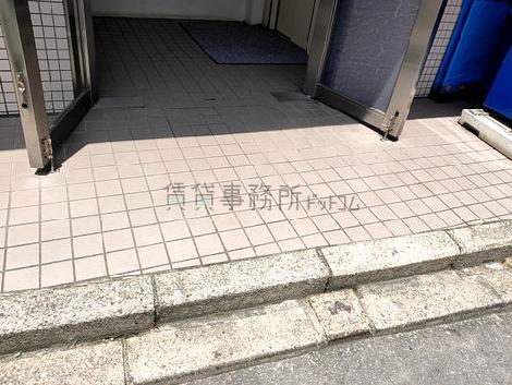 正面玄関