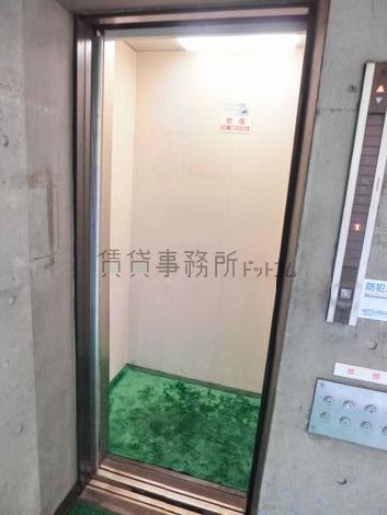 エレベーター