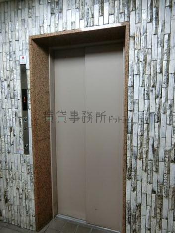 エレベーター