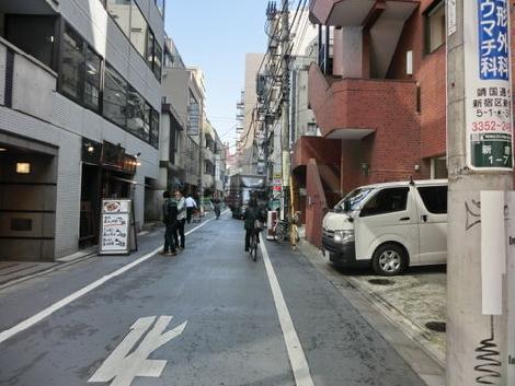 建物の裏手です