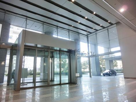 正面玄関