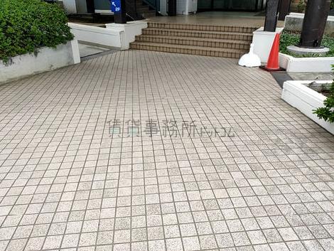 正面玄関
