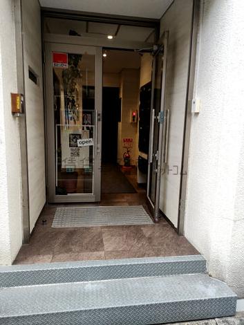 正面玄関