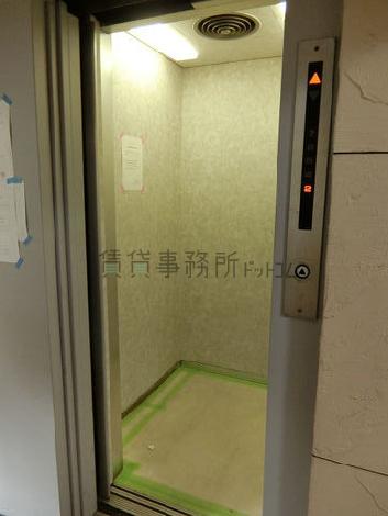 エレベーター