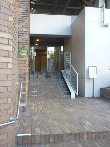 正面玄関