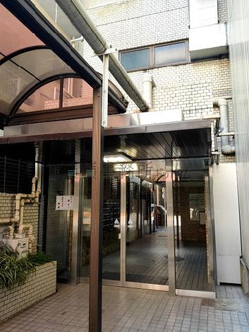 正面玄関