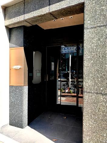 正面玄関