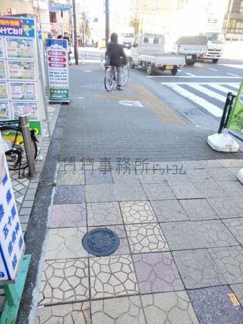 駅前交差点