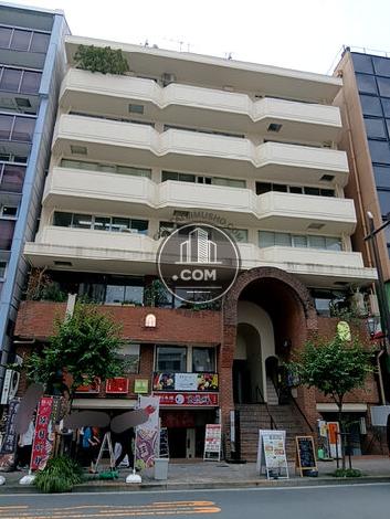 玉柳・テシコ六番町ビルの外観写真