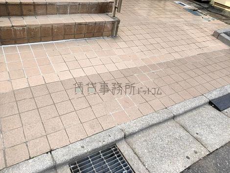 正面玄関