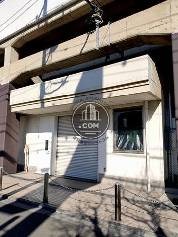 中河原駅商業施設内店舗の外観写真