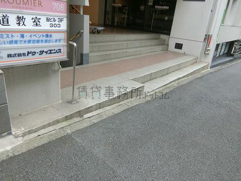 正面玄関
