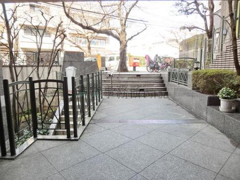 正面玄関
