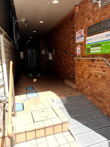 正面玄関
