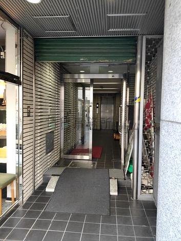 正面玄関