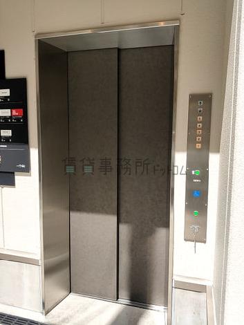エレベーター