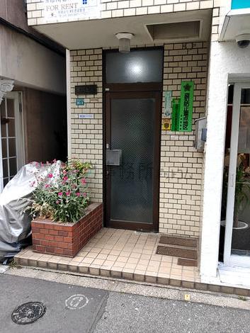 正面玄関