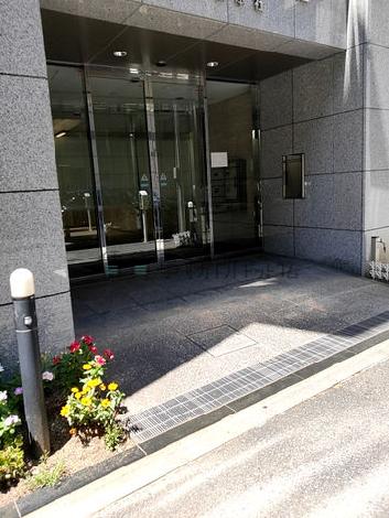 正面玄関