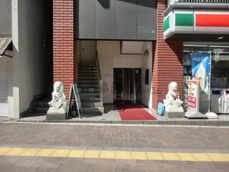 正面玄関