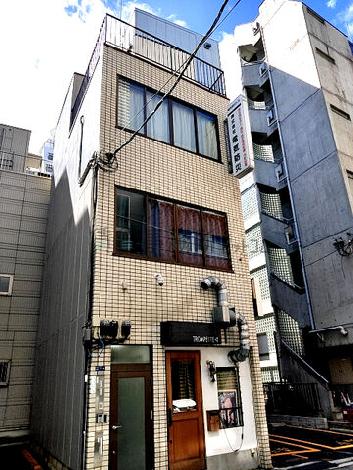 電気防災ビルの外観写真
