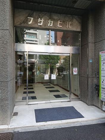 正面玄関