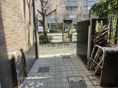 正面玄関