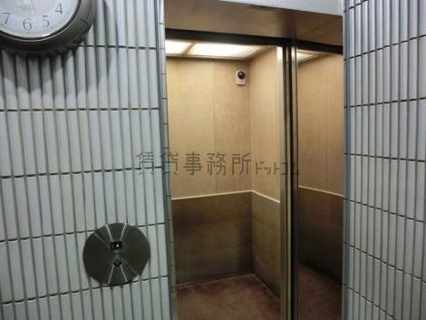 エレベーター