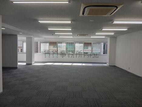 瀧田ビルの室内